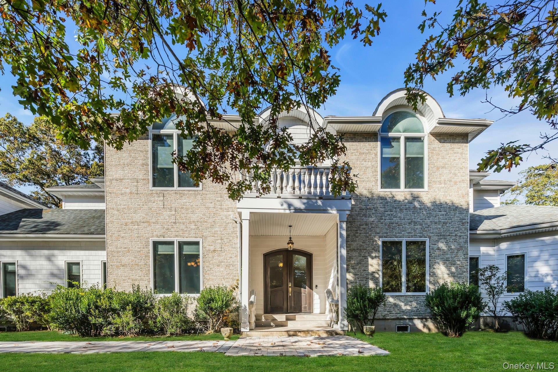 #1 photo, 10 Bay Woods Drive, Hampton Bays , NY 11946