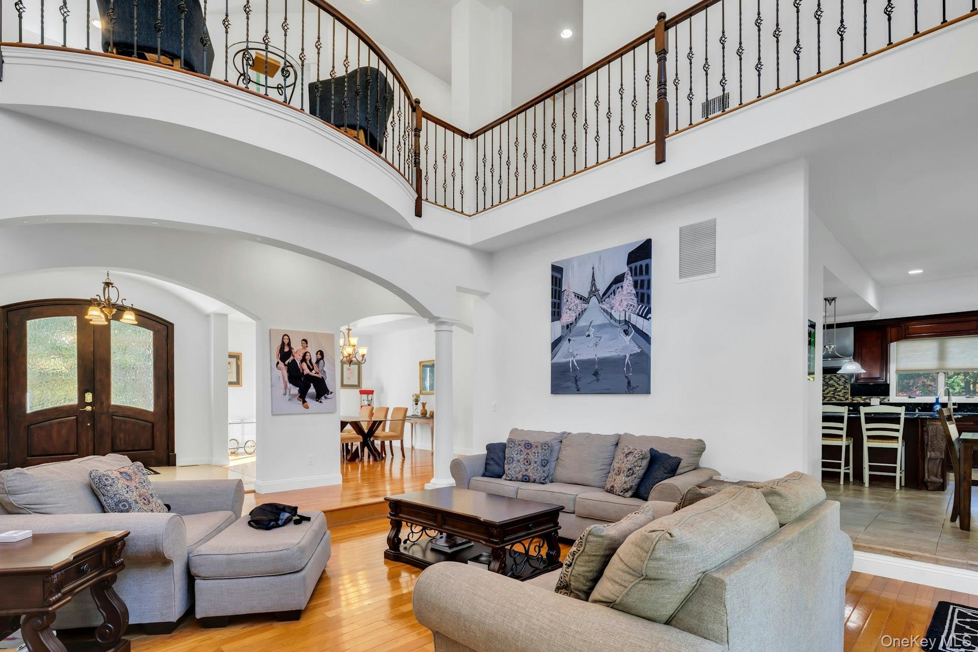 #6 photo, 10 Bay Woods Drive, Hampton Bays , NY 11946