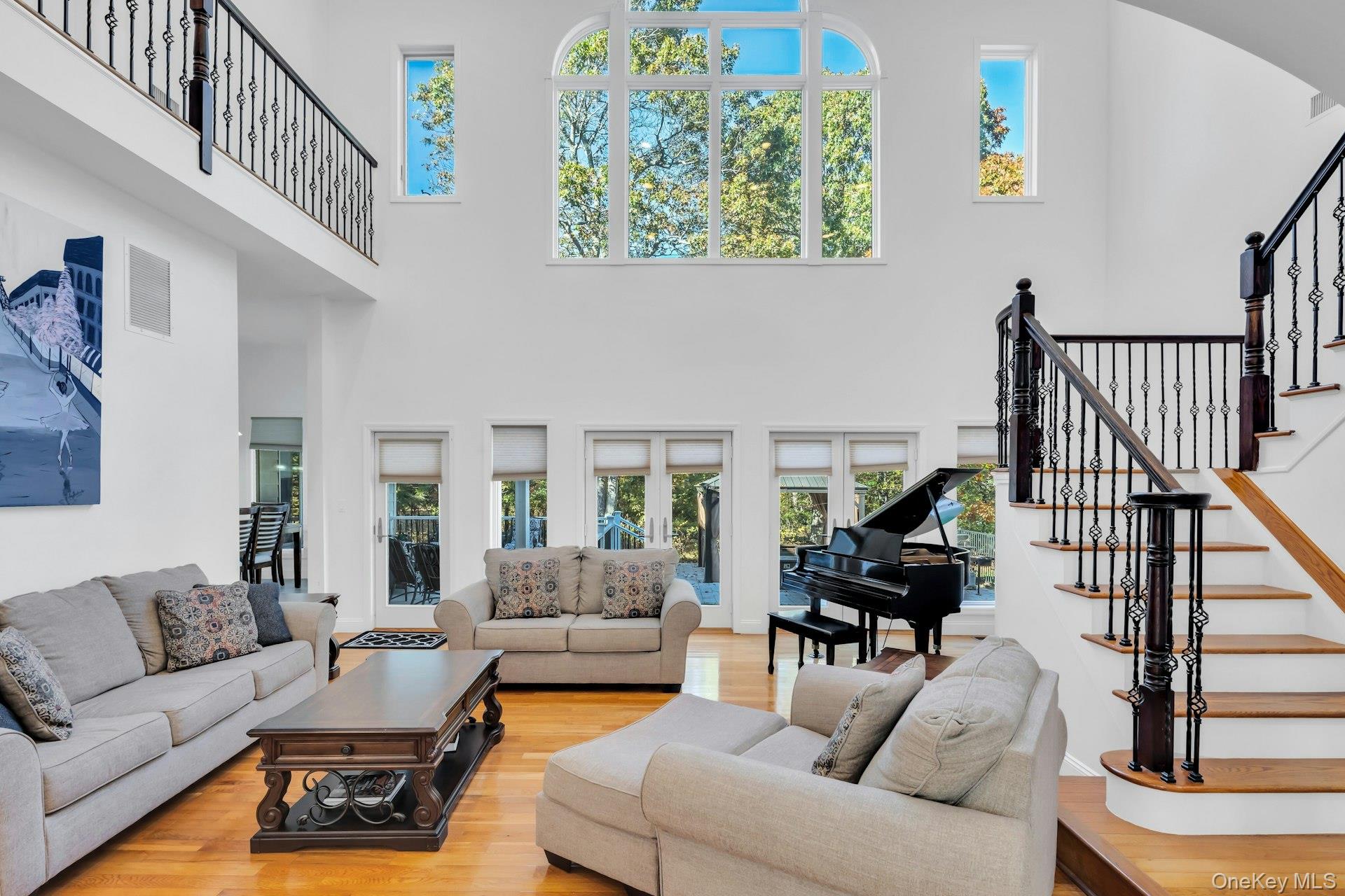 #8 photo, 10 Bay Woods Drive, Hampton Bays , NY 11946