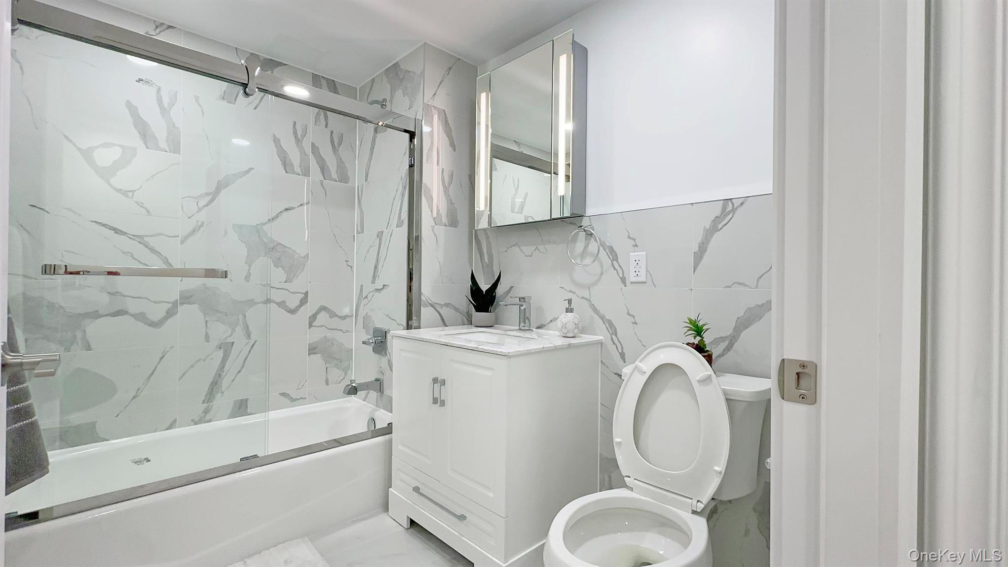 #8 photo, 13450 Blossom Avenue, 法拉盛 Flushing , NY 11355