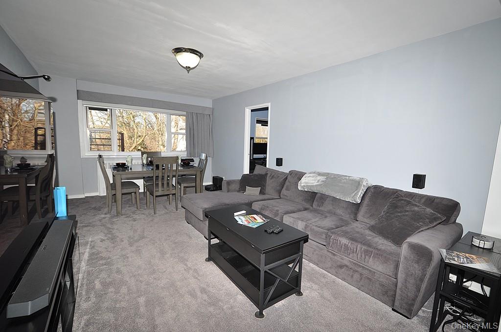 #2 photo, 111 E Hartsdale Avenue, 纽约州 Hartsdale , NY 10530