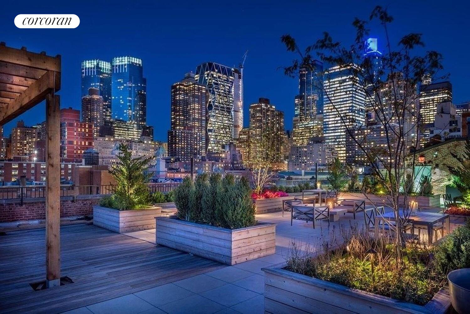 #8 photo, 416 W 52ND Street, מנהטן Hell's Kitchen , NY 10019