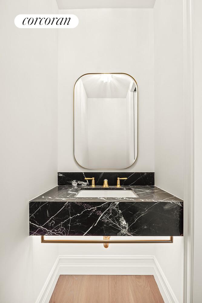 #21 photo, New York City, マンハッタン Midtown , NY 10036