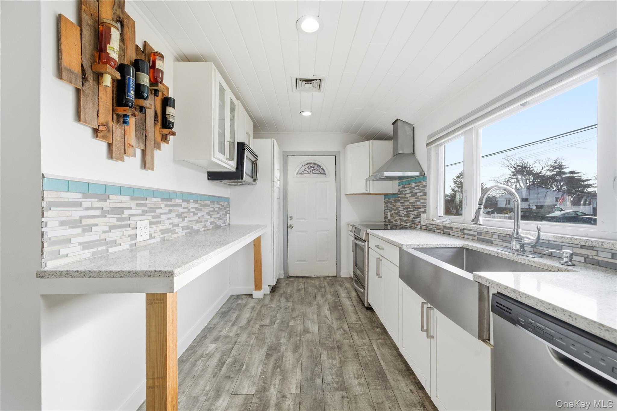 #14 photo, 57 Van Buren Street, 東長島 Brentwood , NY 11717