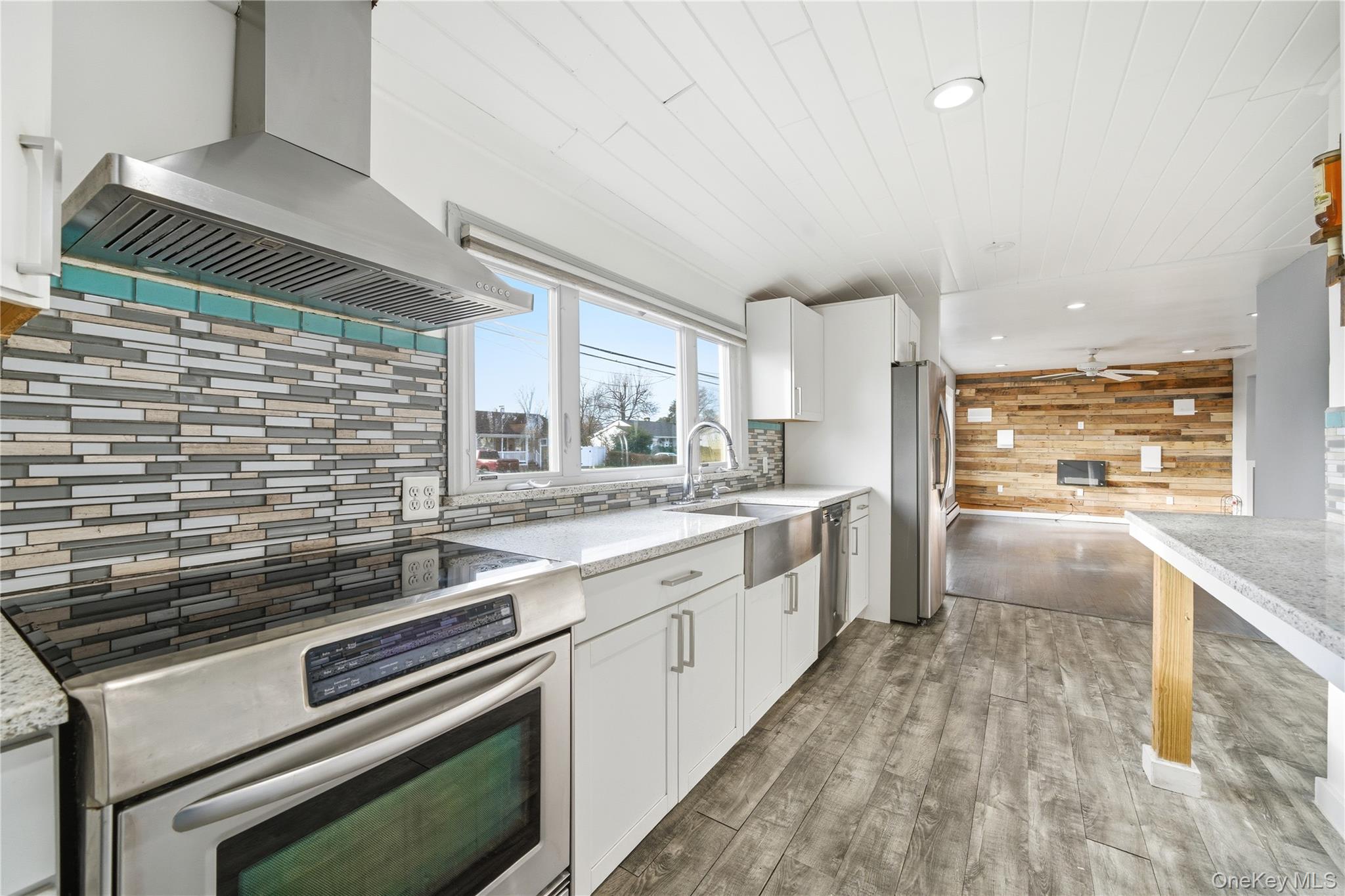 #16 photo, 57 Van Buren Street, 東長島 Brentwood , NY 11717