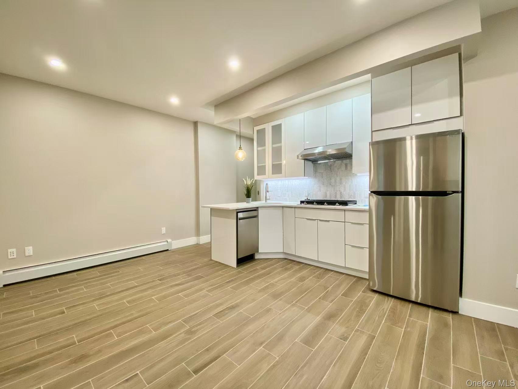 #2 photo, 89-21 69th road, 브루클린 Brooklyn , NY 11357