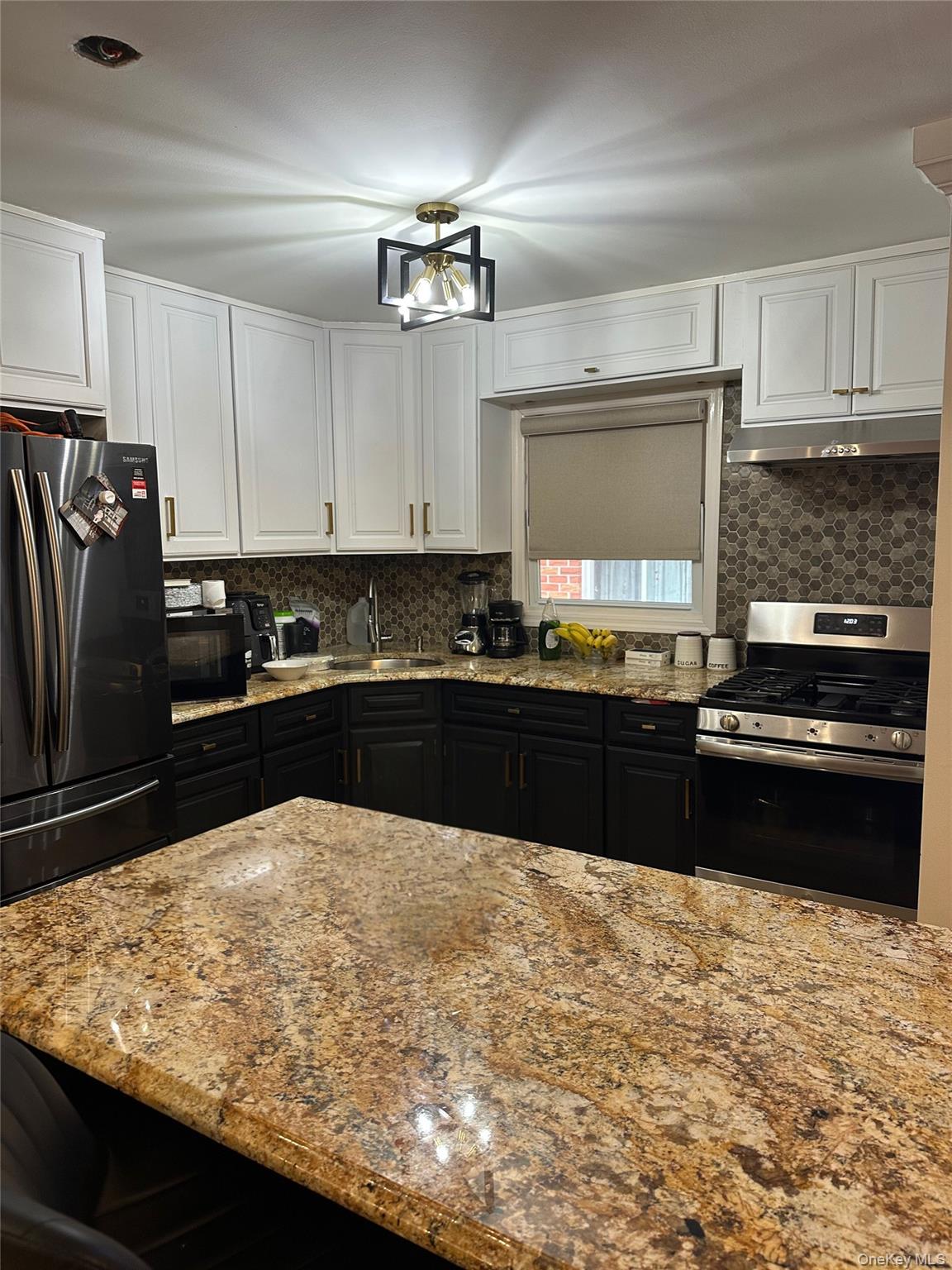 #1 photo, 10144 98th Street, कुईंस Ozone Park , NY 11416