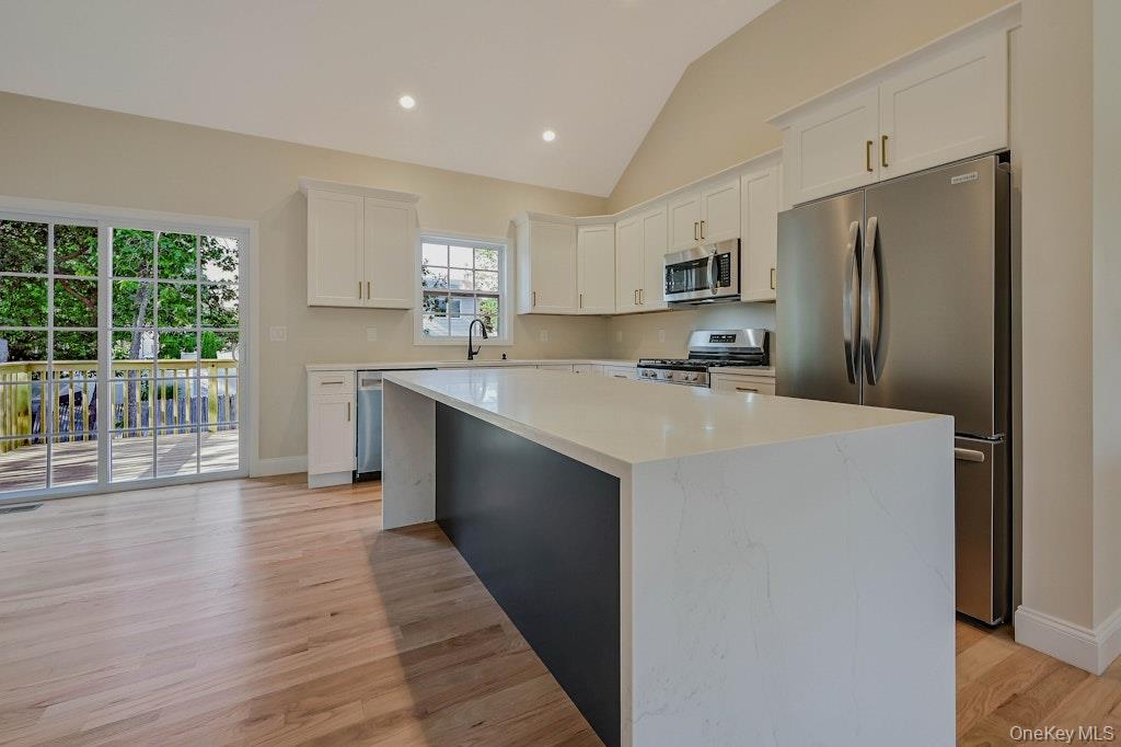 #11 photo, New Construction Second Street, 東長島 Moriches , NY 11955