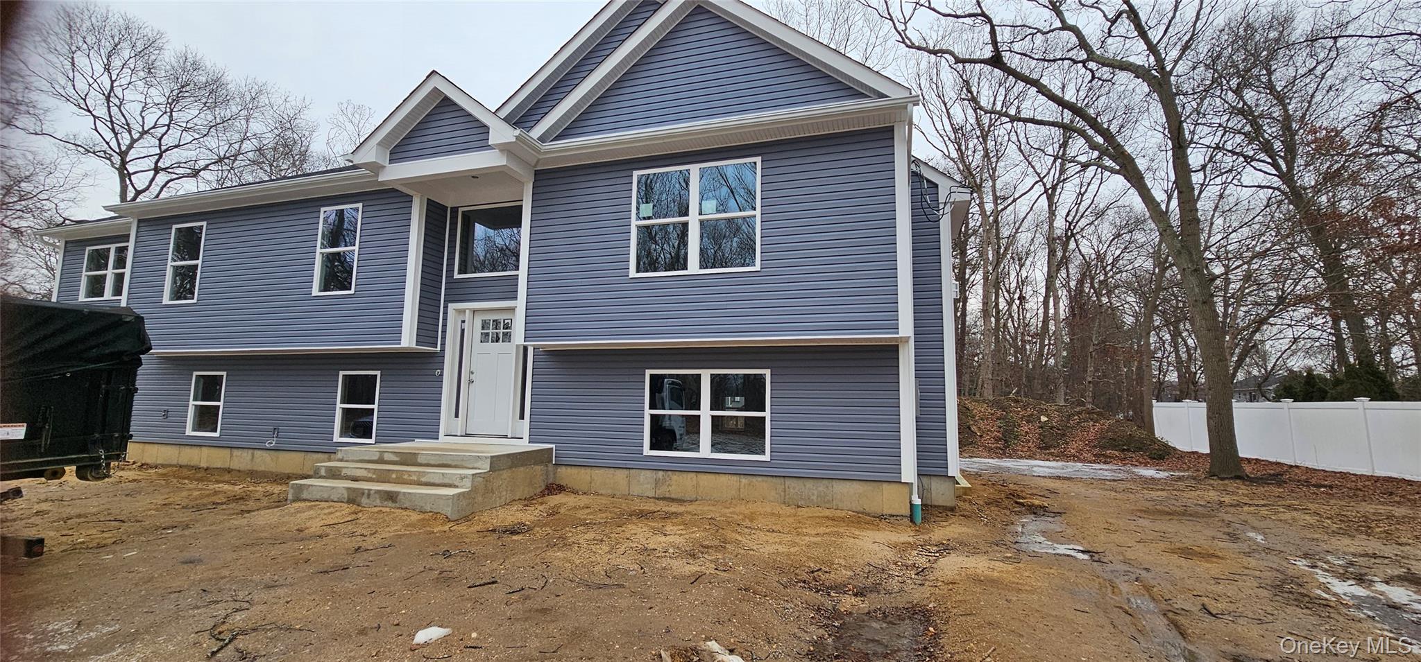 #2 photo, New Construction Second Street, 東長島 Moriches , NY 11955