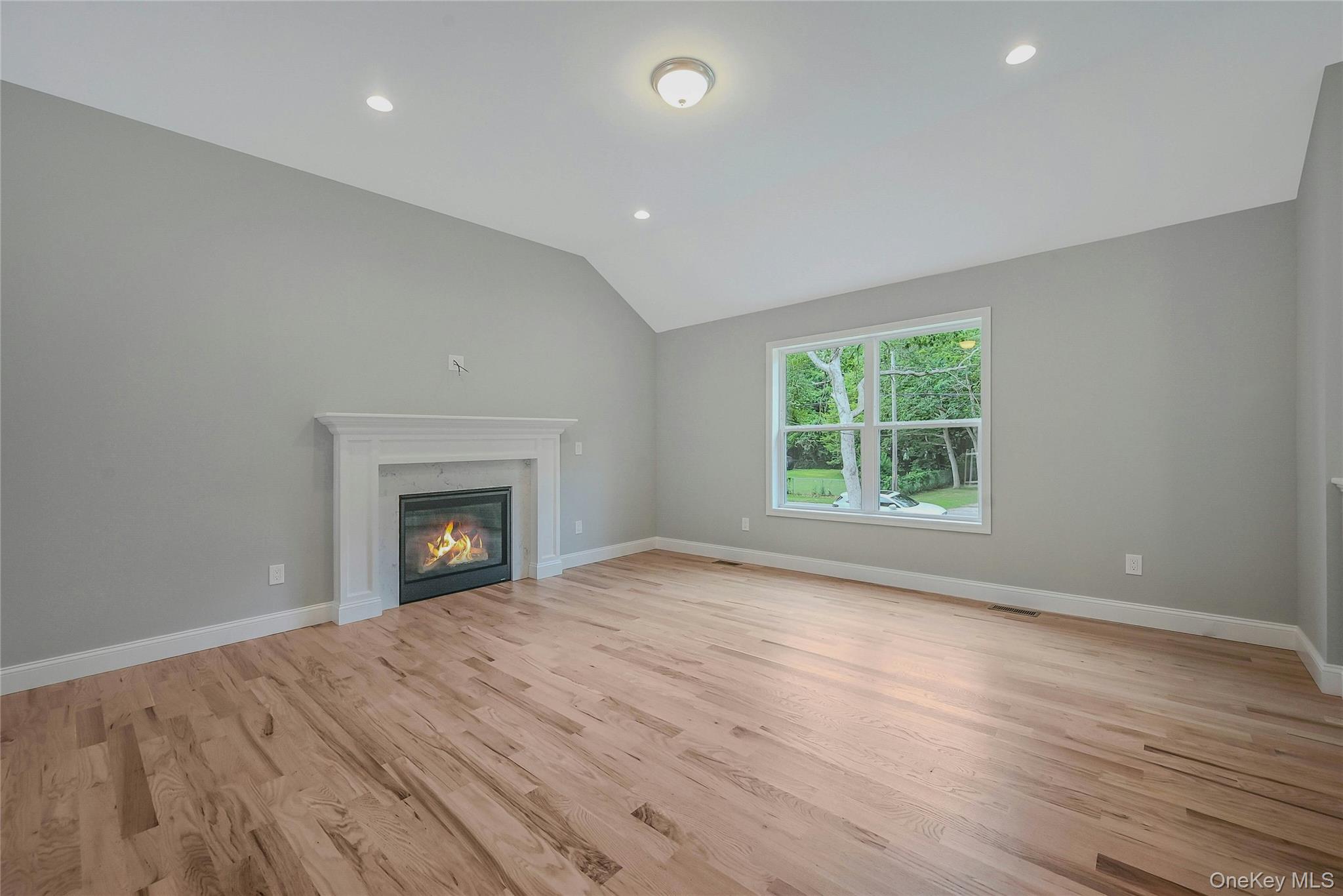 #5 photo, New Construction Second Street, 東長島 Moriches , NY 11955