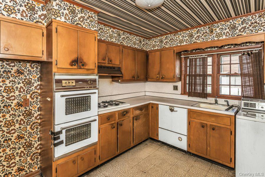 #10 photo, 545 W Olive Street, Long Beach , NY 11561