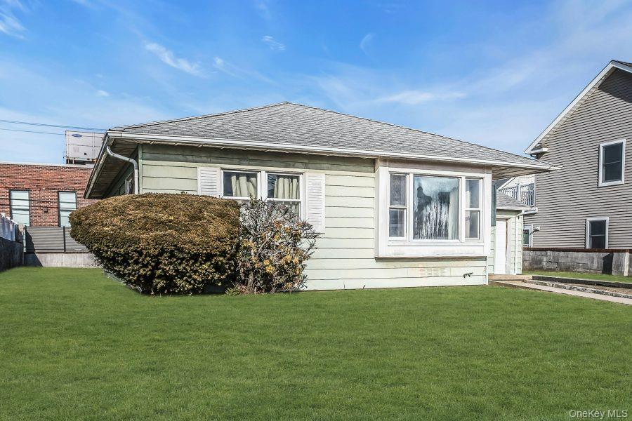 #3 photo, 545 W Olive Street, Long Beach , NY 11561