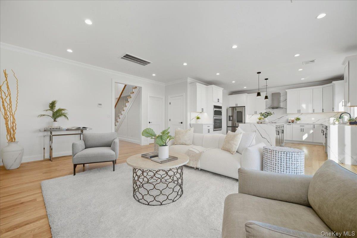 #19 photo, 28 Eve Lane, 長島 Levittown , NY 11756