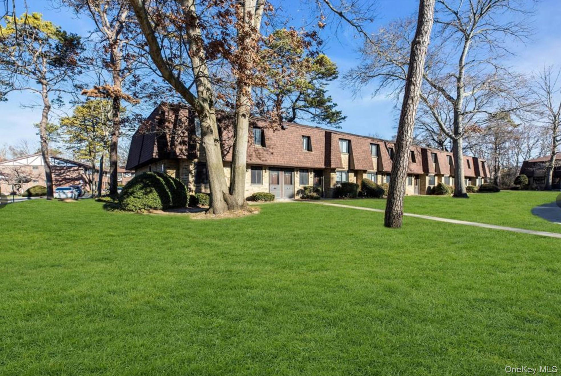 #1 photo, 33d newbrook ln, 東長島 海湾 Bay Shore , NY 11706