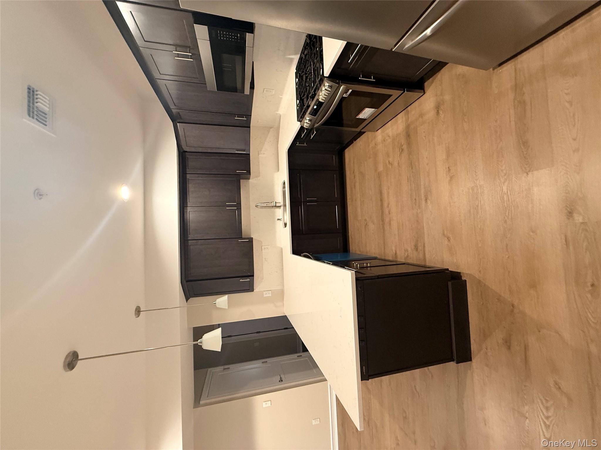 #3 photo, 122 Greenwich Avenue, Goshen , NY 10924