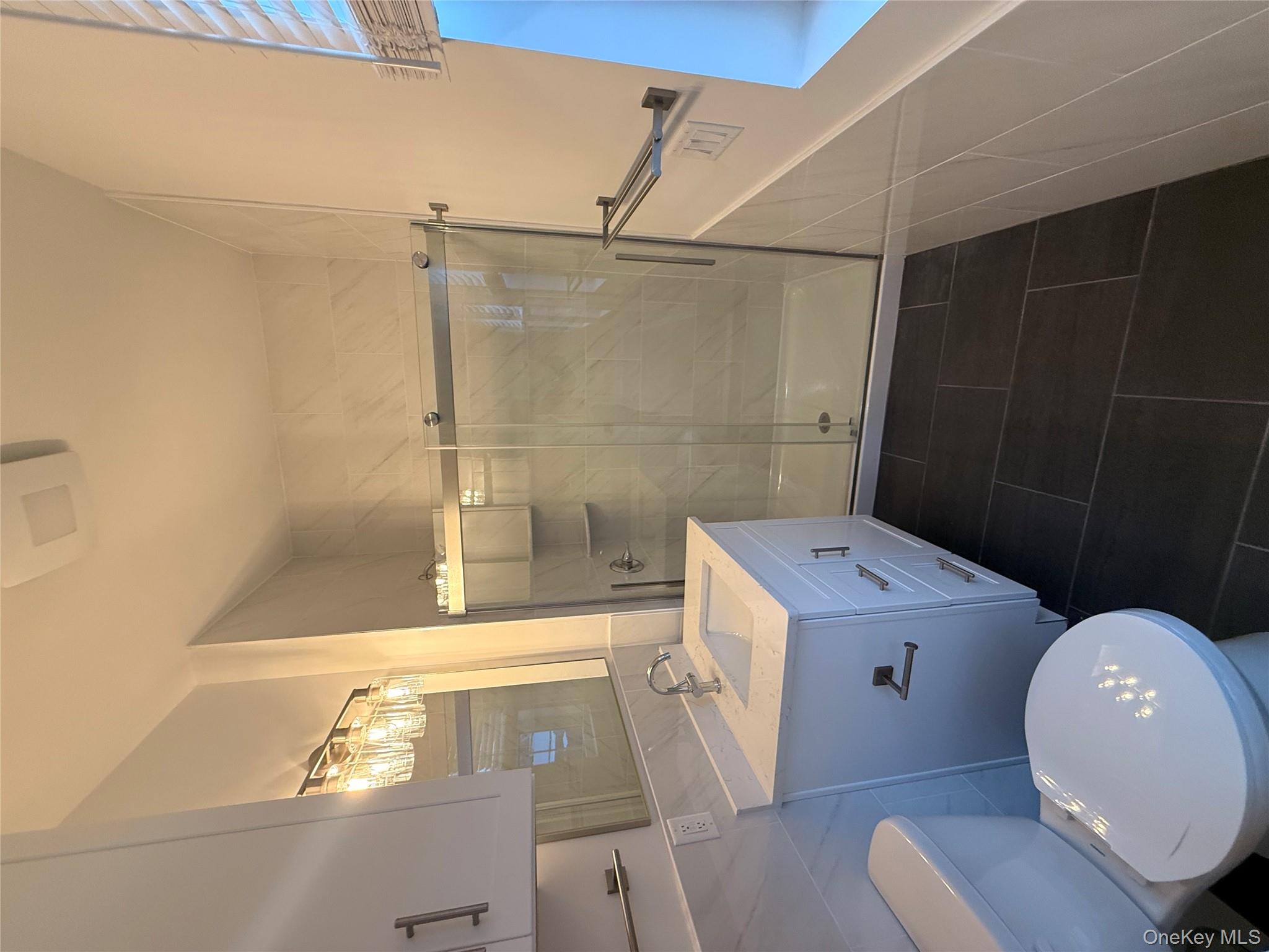 #16 photo, 122 Greenwich Avenue, Goshen , NY 10924