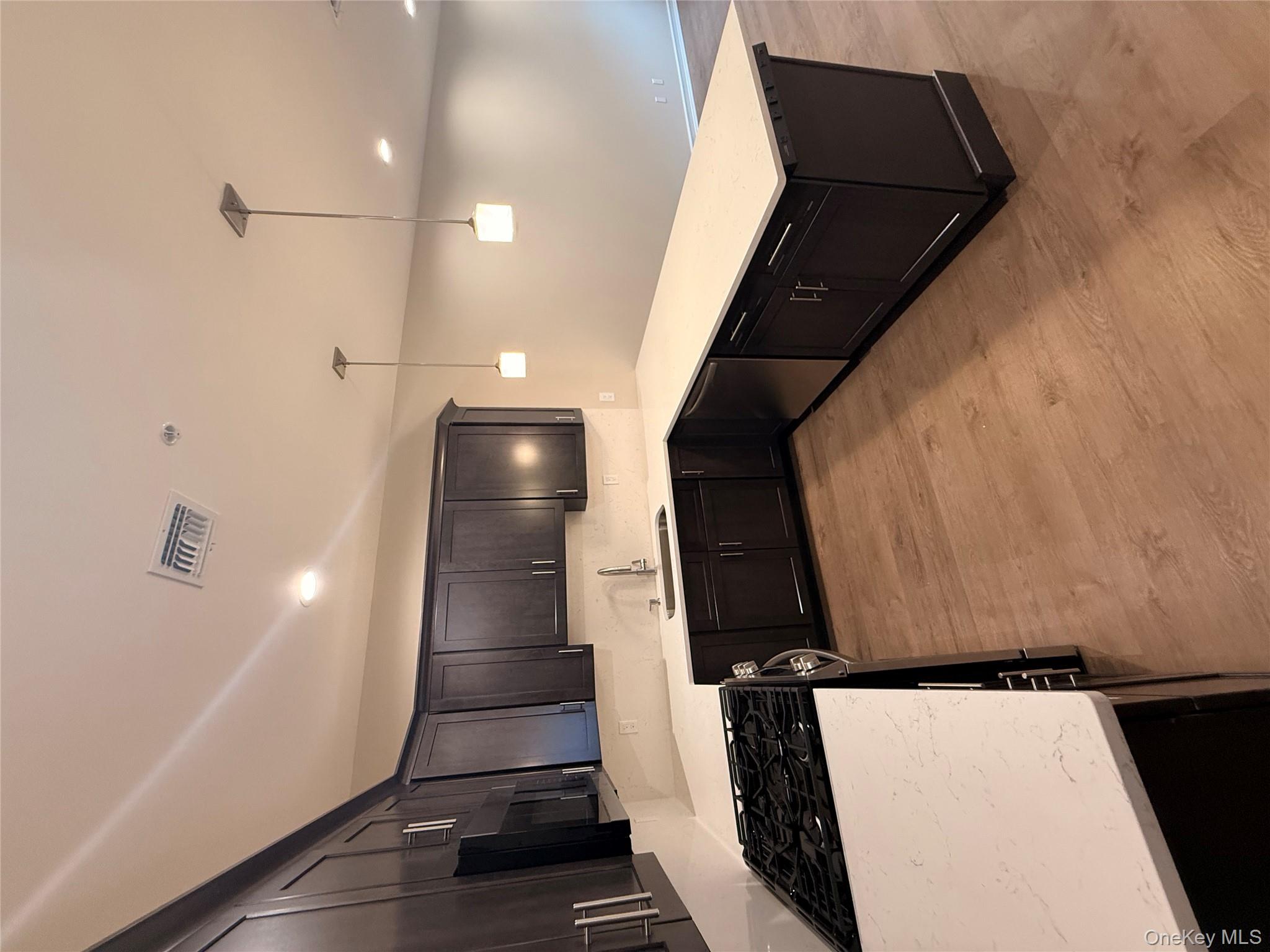 #3 photo, 122 Greenwich Avenue, Goshen , NY 10924