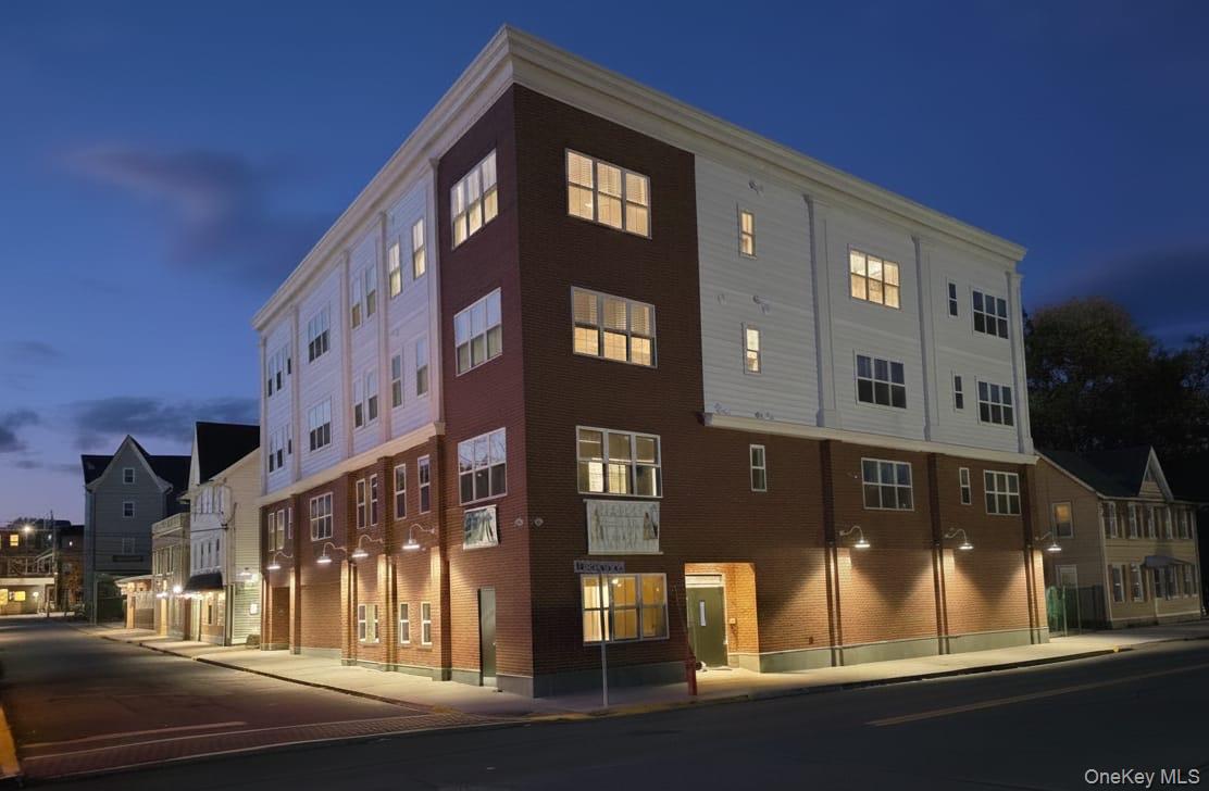 #1 photo, 122 Greenwich Avenue, Goshen , NY 10924