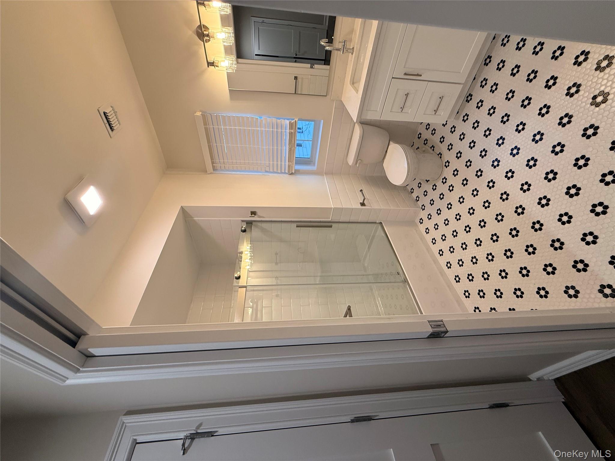 #17 photo, 122 Greenwich Avenue, Goshen , NY 10924