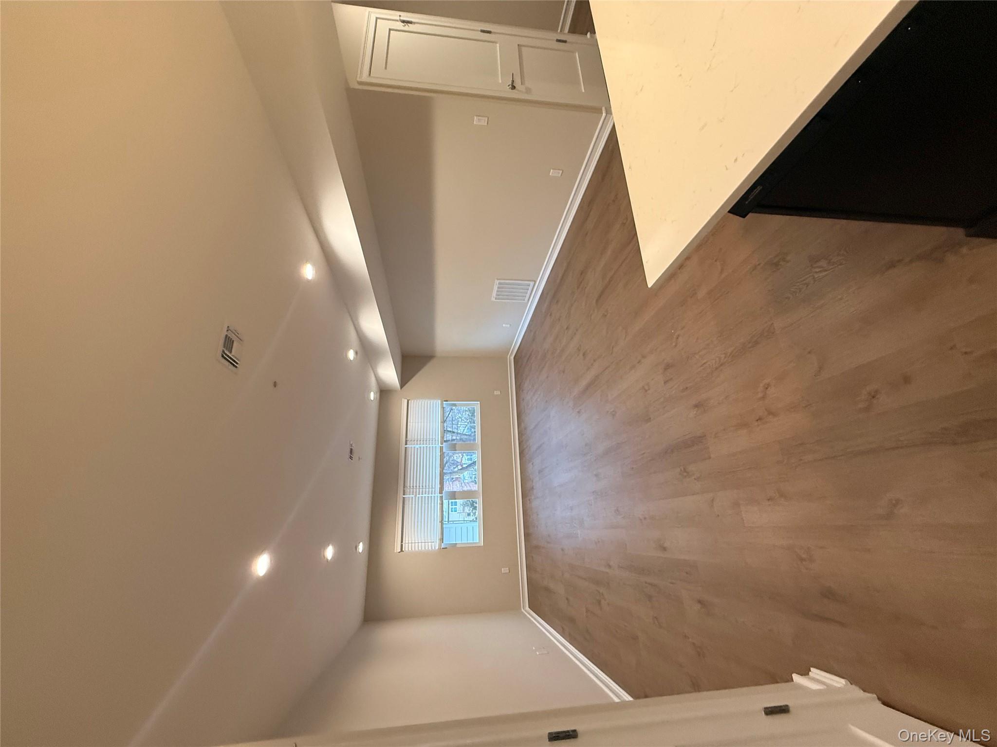 #3 photo, 122 Greenwich Avenue, Goshen , NY 10924