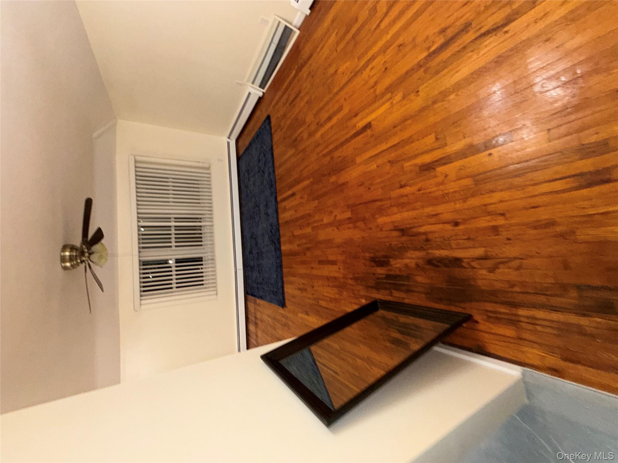 #10 photo, 3189 Hatting Place, 布朗士 Bronx , NY 10465