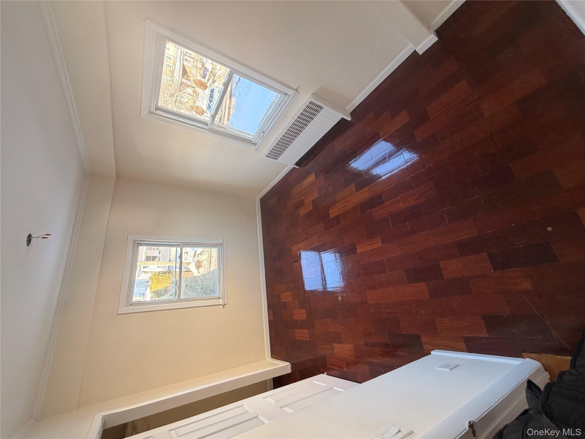 #11 photo, 16 Wallace Avenue, 紐約州 Mount Vernon , NY 10552