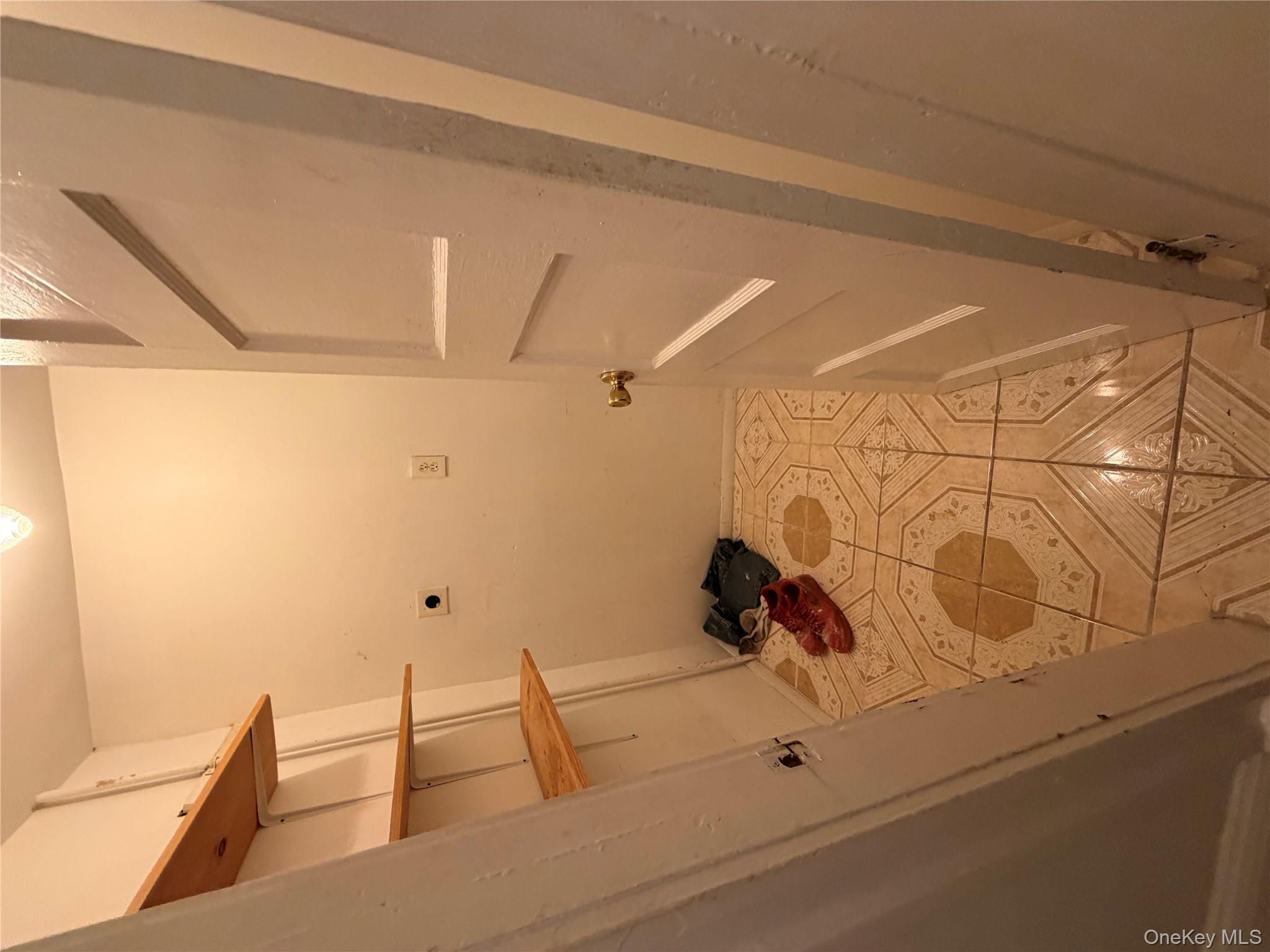 #5 photo, 16 Wallace Avenue, Mount Vernon , NY 10552