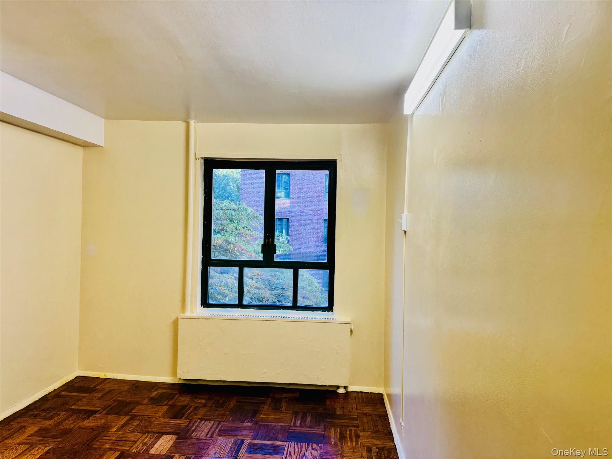 #3 photo, 1591 Metropolitan Avenue, Bronx , NY 10462