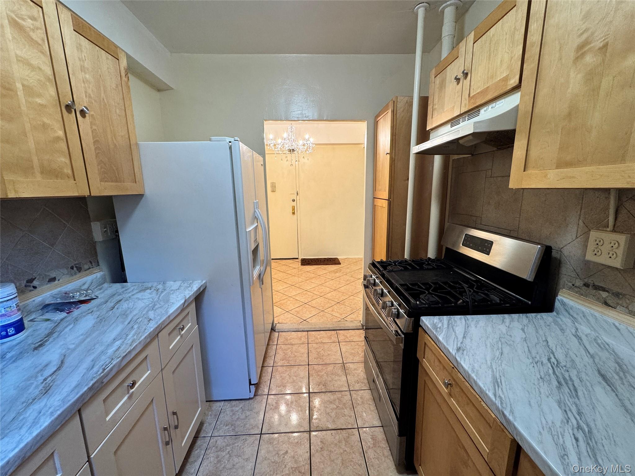 #7 photo, 1591 Metropolitan Avenue, Bronx , NY 10462
