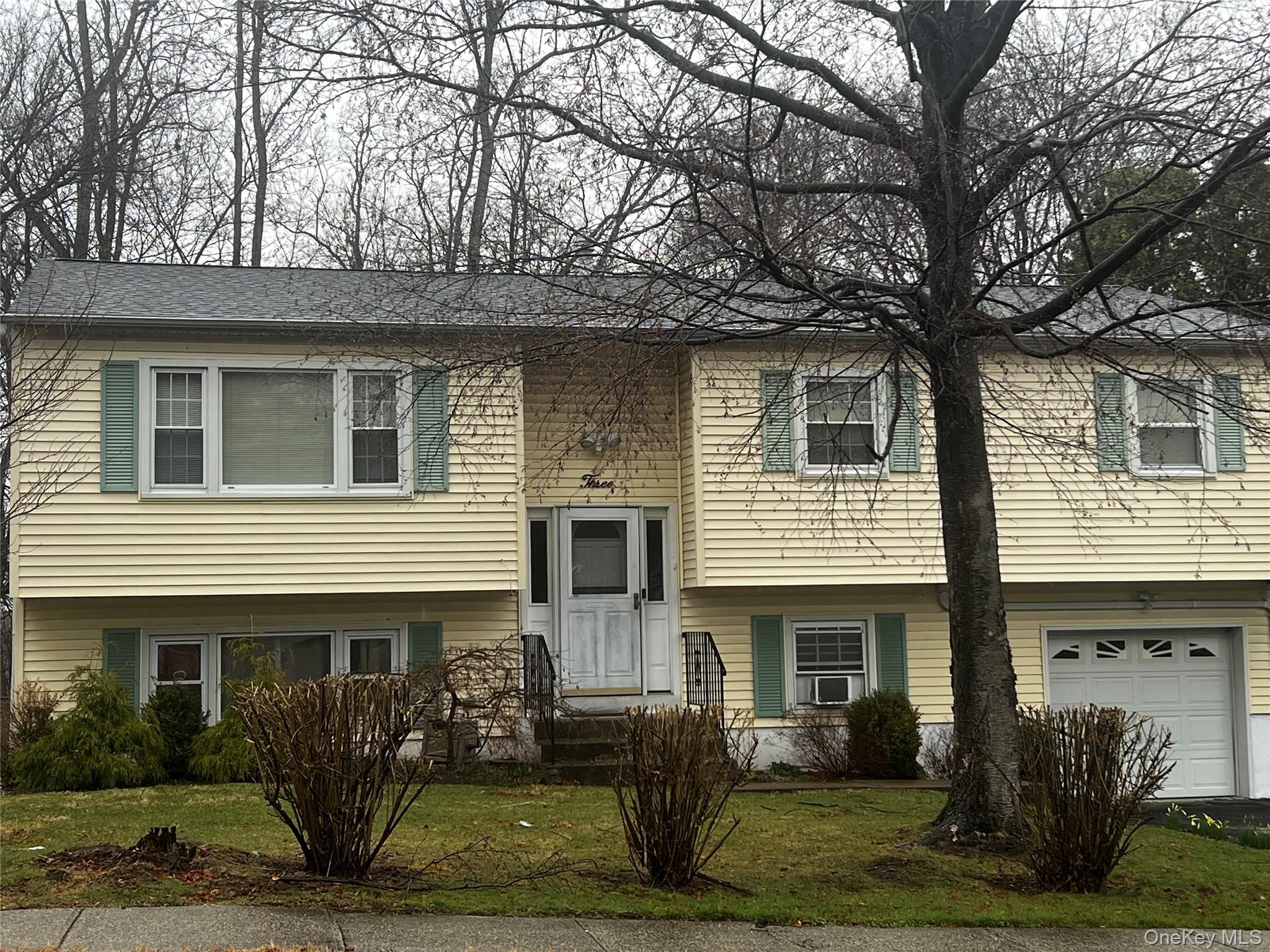 #1 photo, 3 Trimble Street, Garnerville , NY 10923
