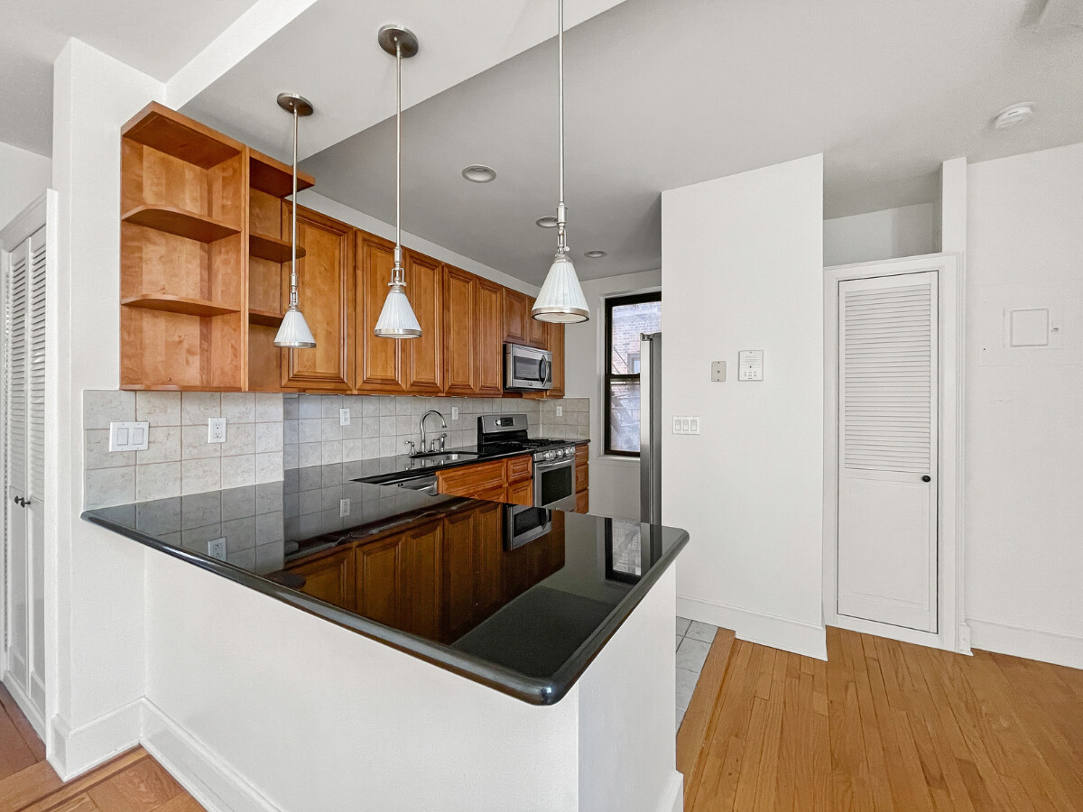 #8 photo, Brooklyn, Bay Ridge , NY 11209