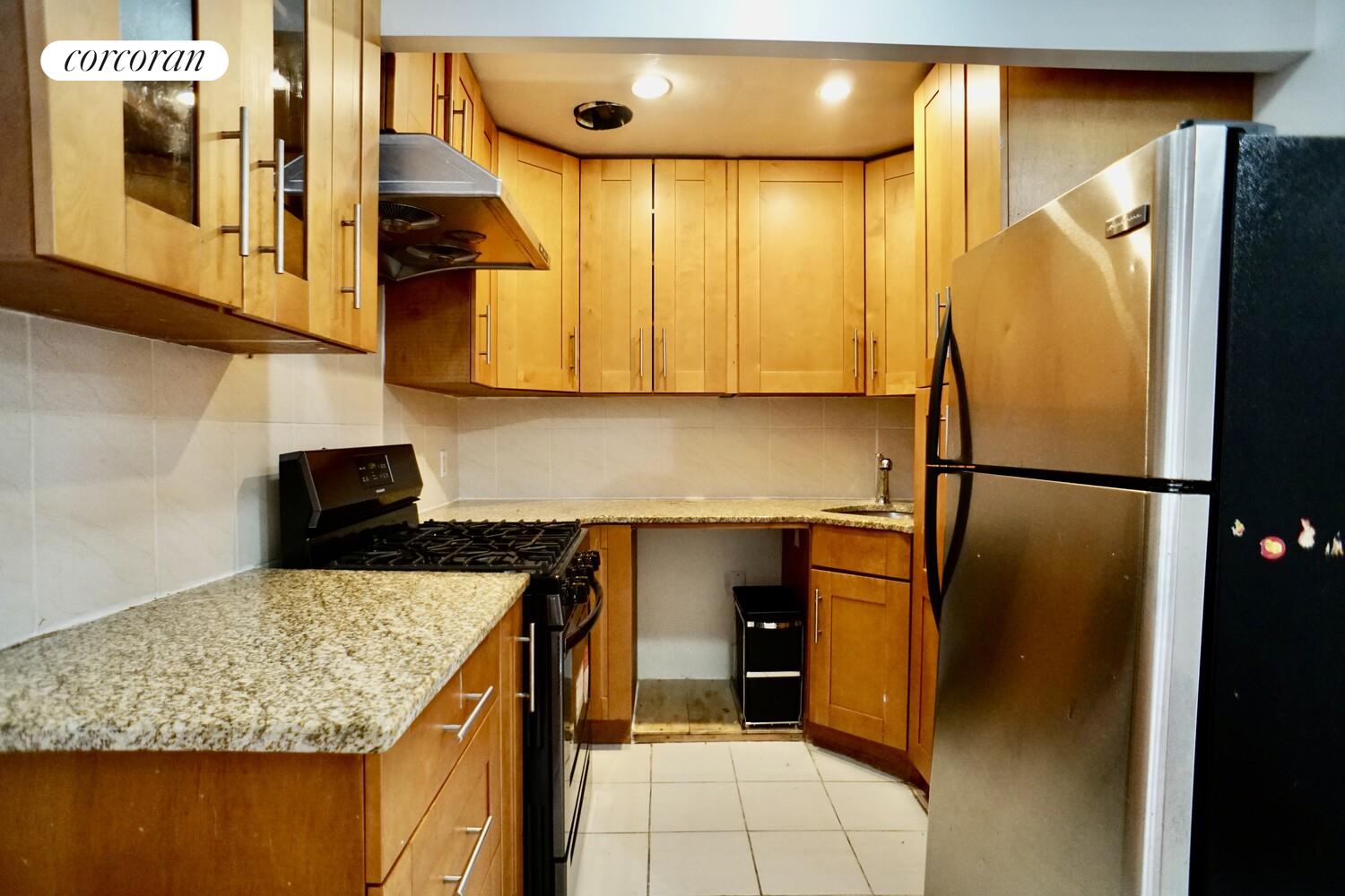 #7 photo, Brooklyn, Bay Ridge , NY 11209