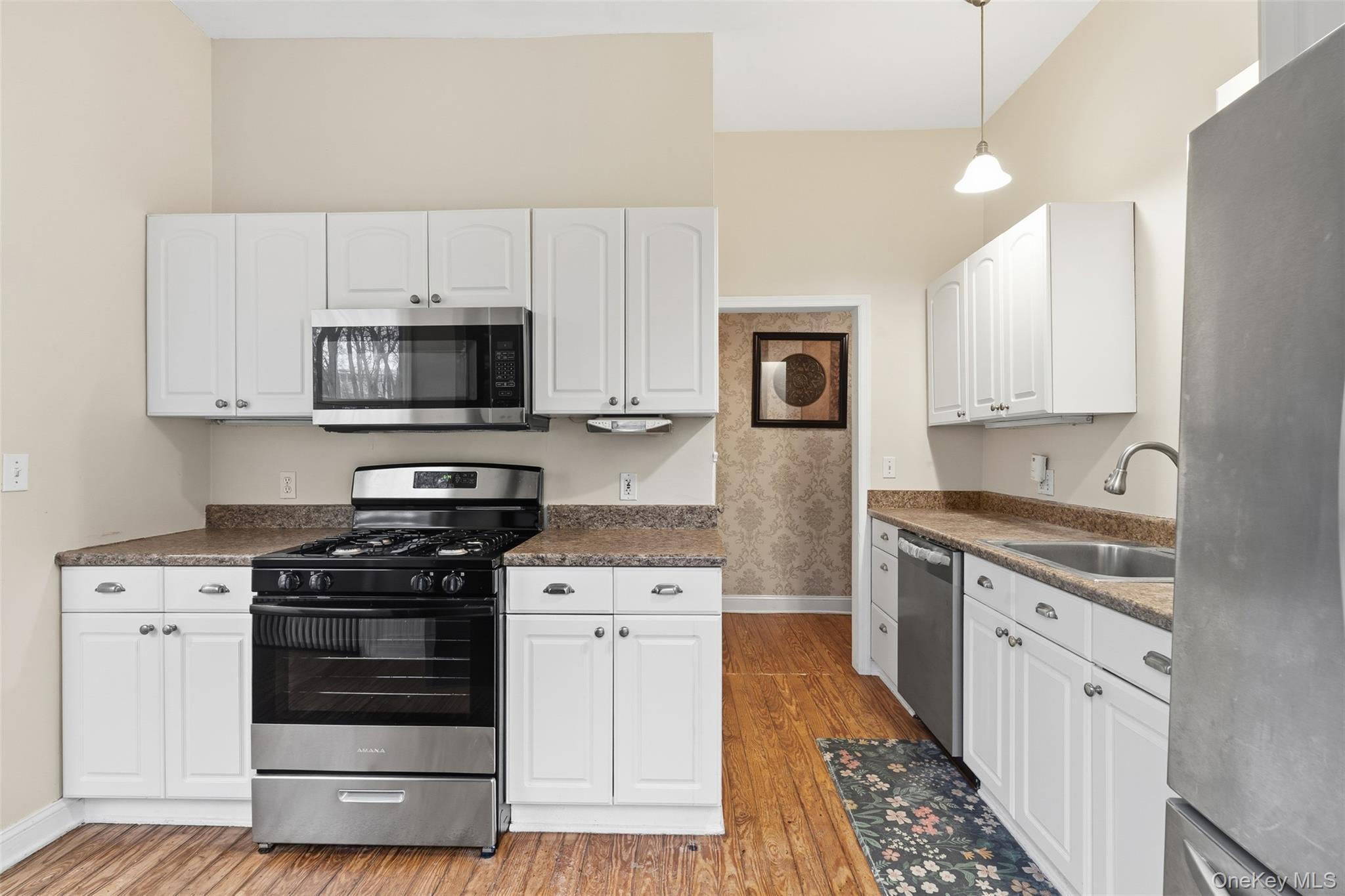 #4 photo, 11 Oakdale Manor, Suffern , NY 10901