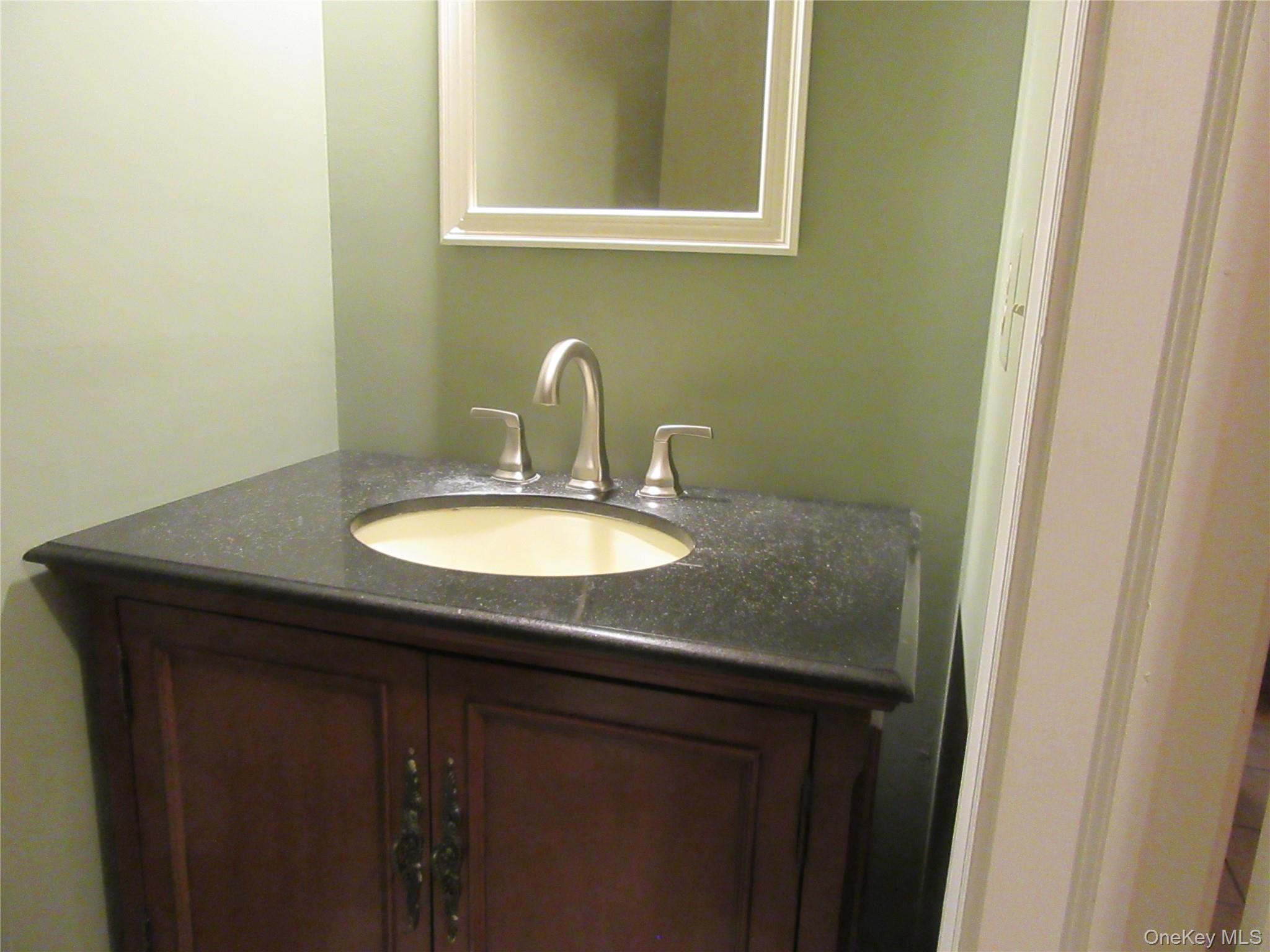 #8 photo, 56 Yorkshire Terrace, 紐約州 Washingtonville , NY 10992