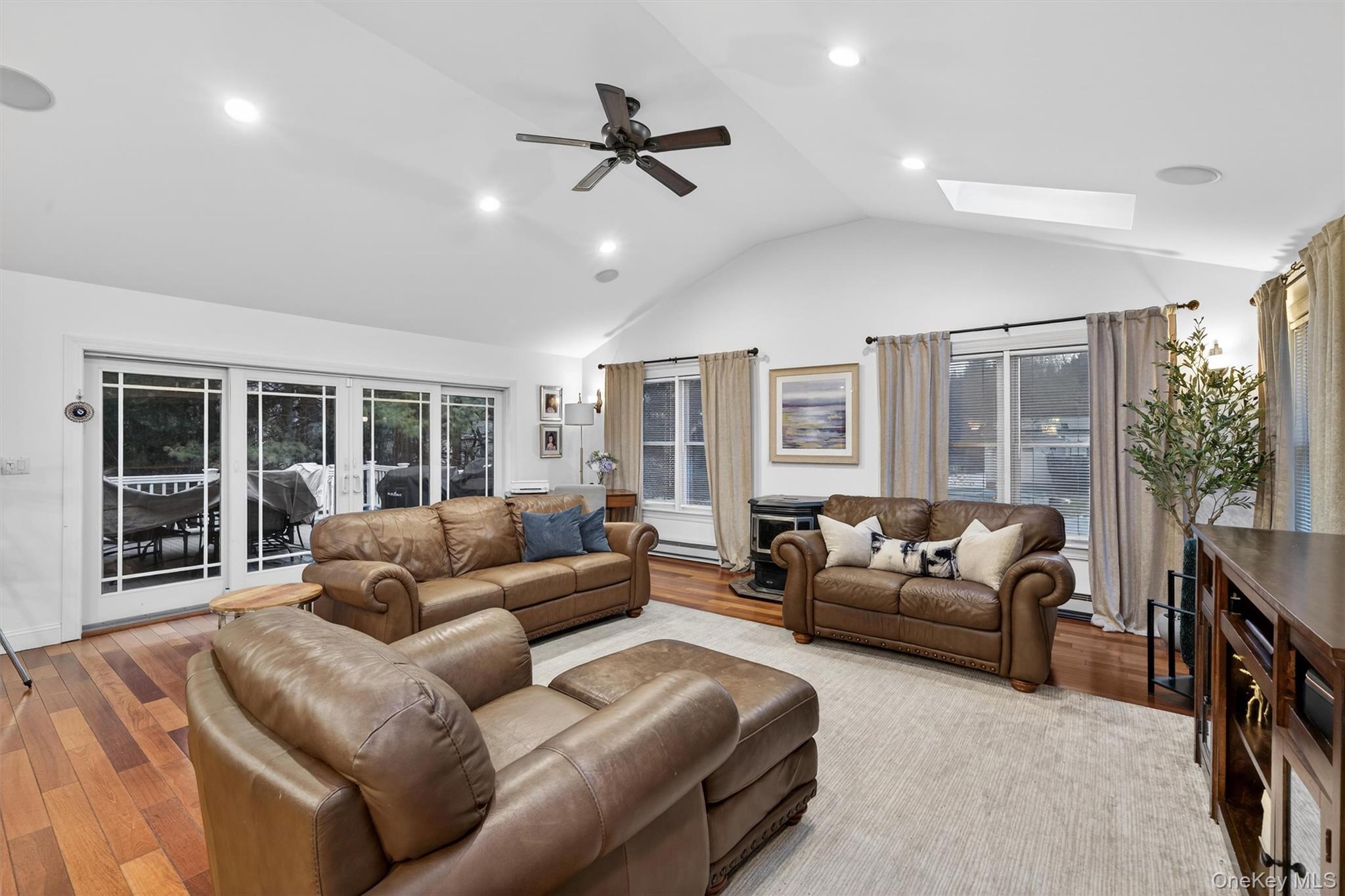 #12 photo, 10 Hamilton Avenue, Highland Mills , NY 10930