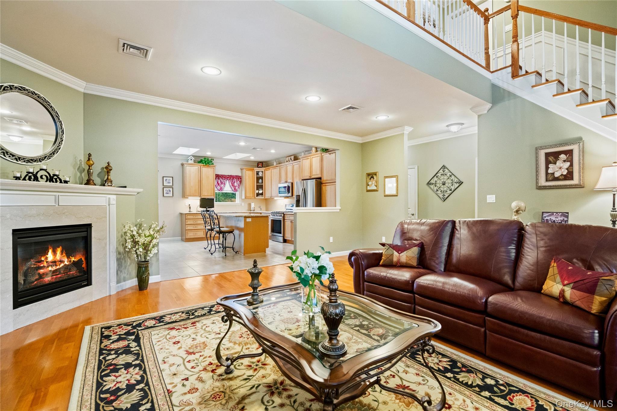 #10 photo, 5 Newcastle Court, 東長島 Riverhead , NY 11901