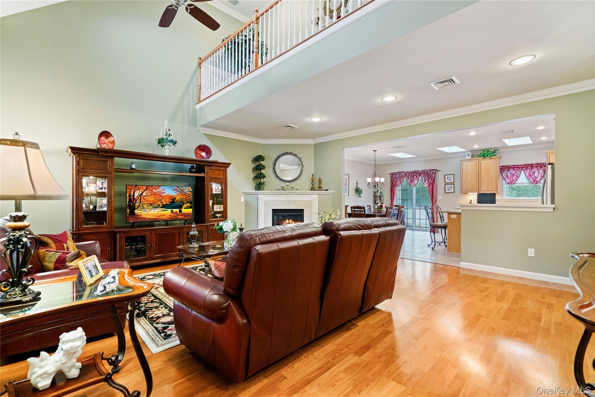 #7 photo, 5 Newcastle Court, 東長島 Riverhead , NY 11901