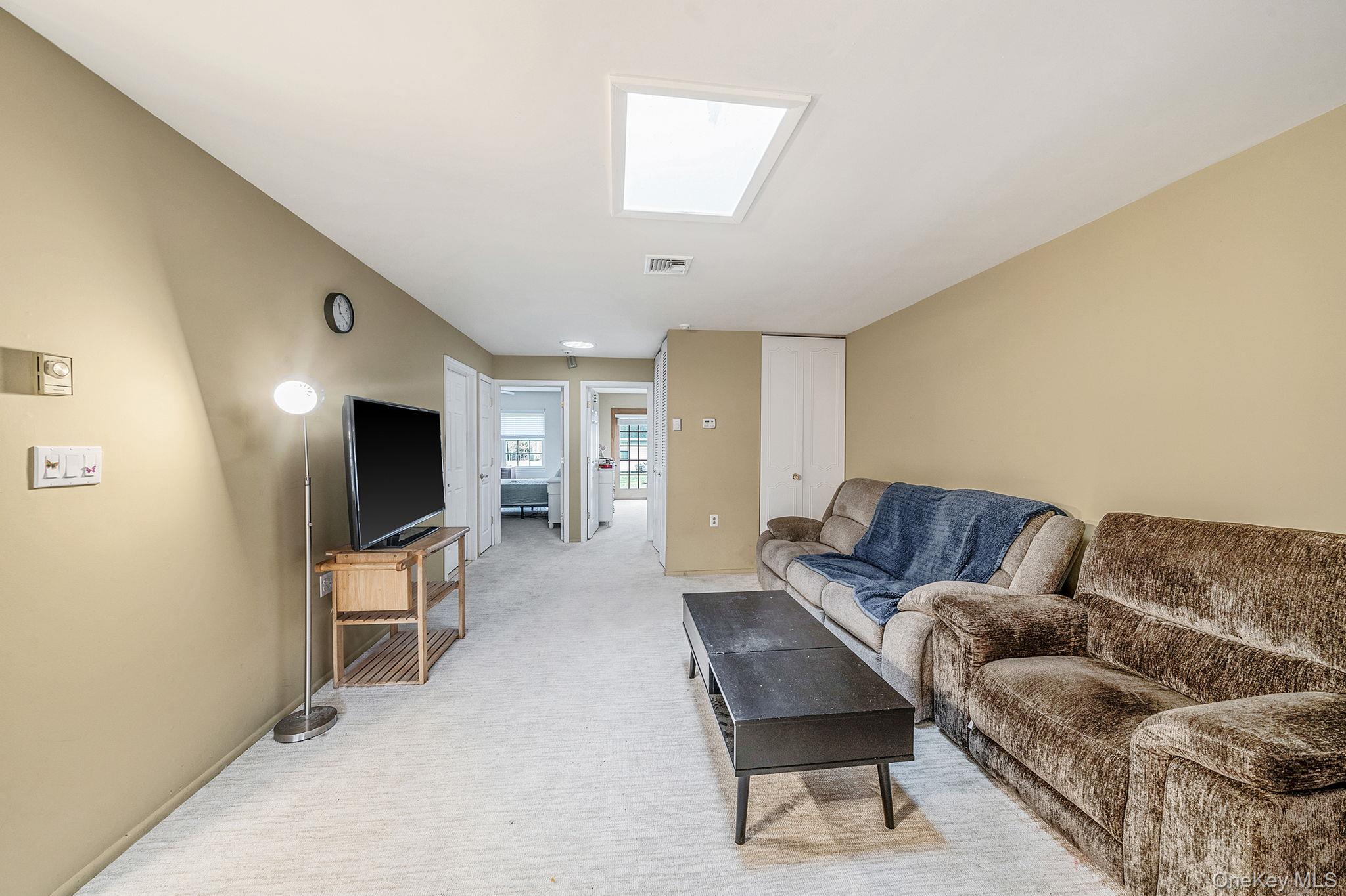 #7 photo, 116 Exmore Court, Ridge , NY 11961