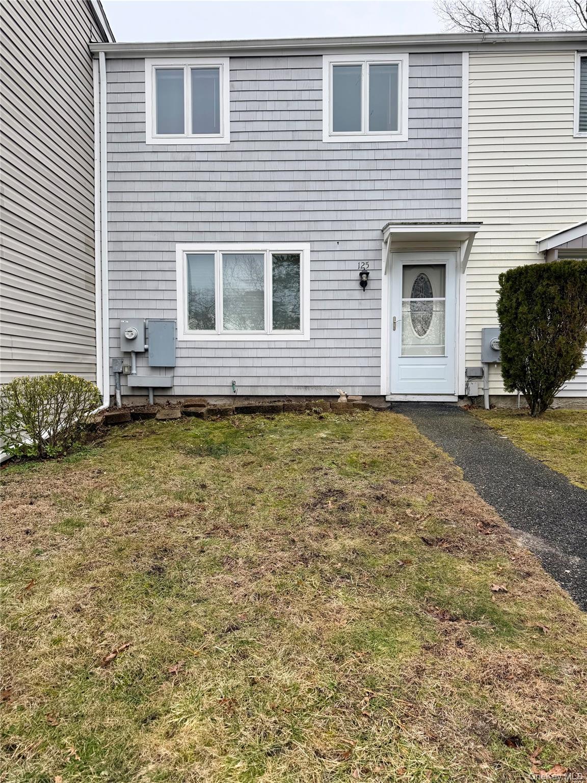 #1 photo, 125 Hill Spur, 東長島 Calverton , NY 11933