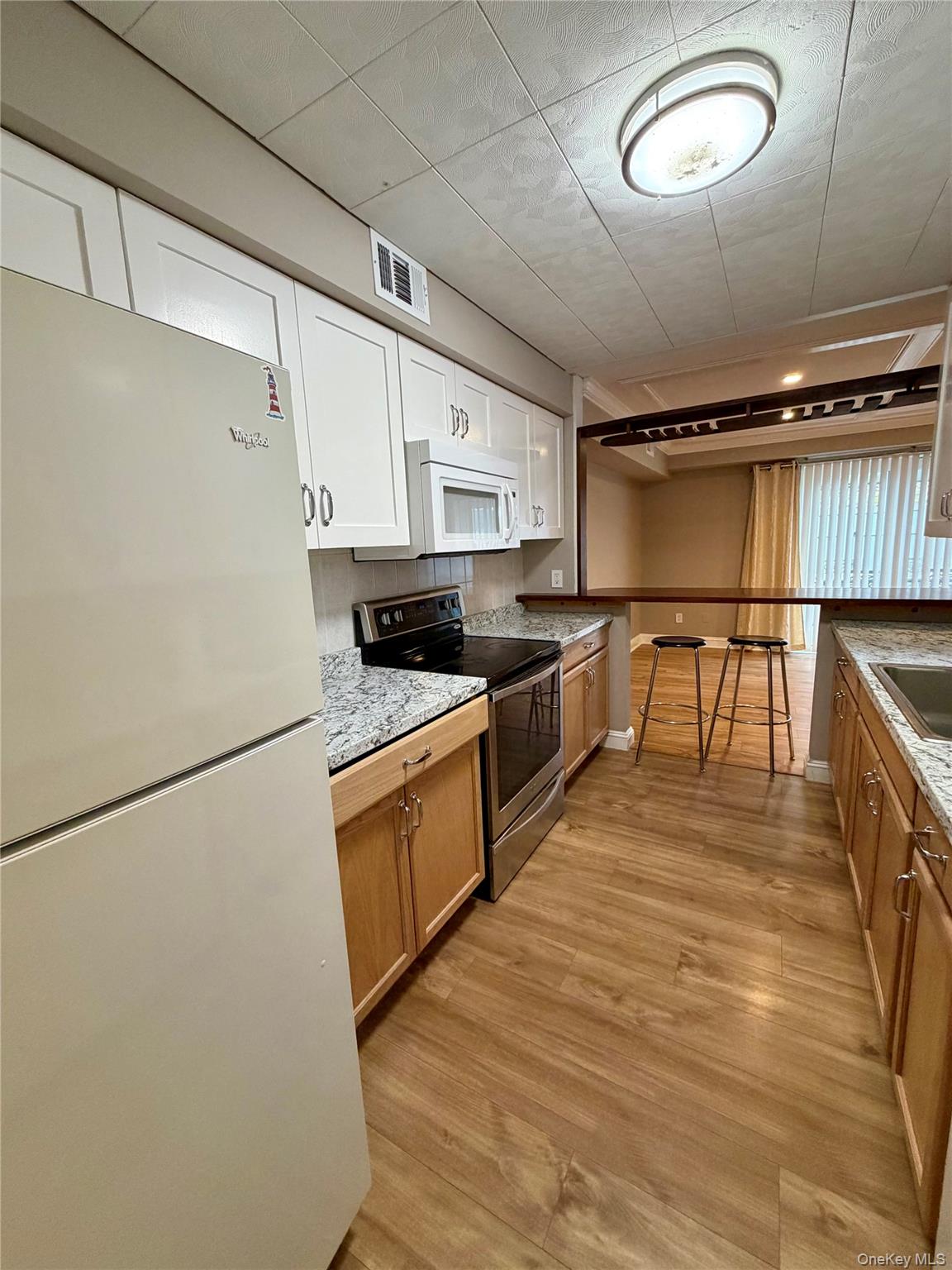 #6 photo, 125 Hill Spur, 東長島 Calverton , NY 11933