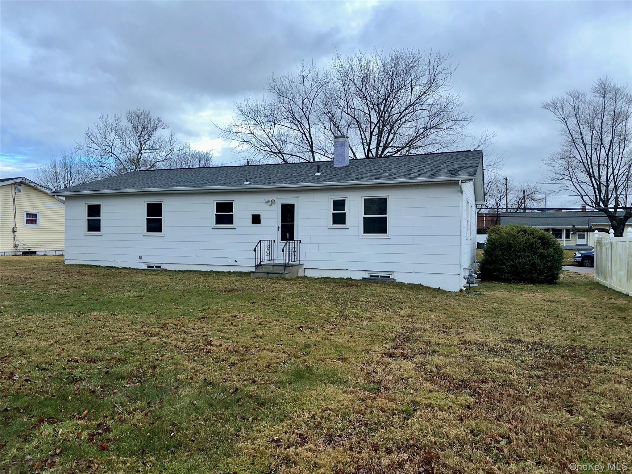 #18 photo, 74 Clifton Place, 東長島 Port Jefferson Station , NY 11776