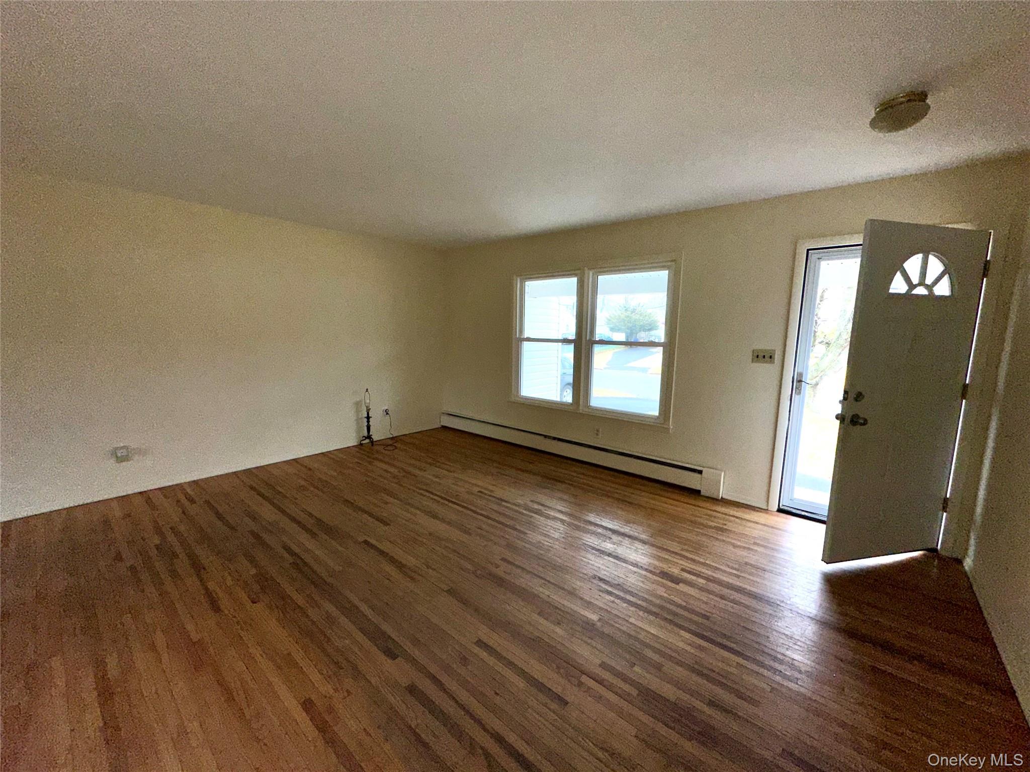 #9 photo, 74 Clifton Place, 東長島 Port Jefferson Station , NY 11776