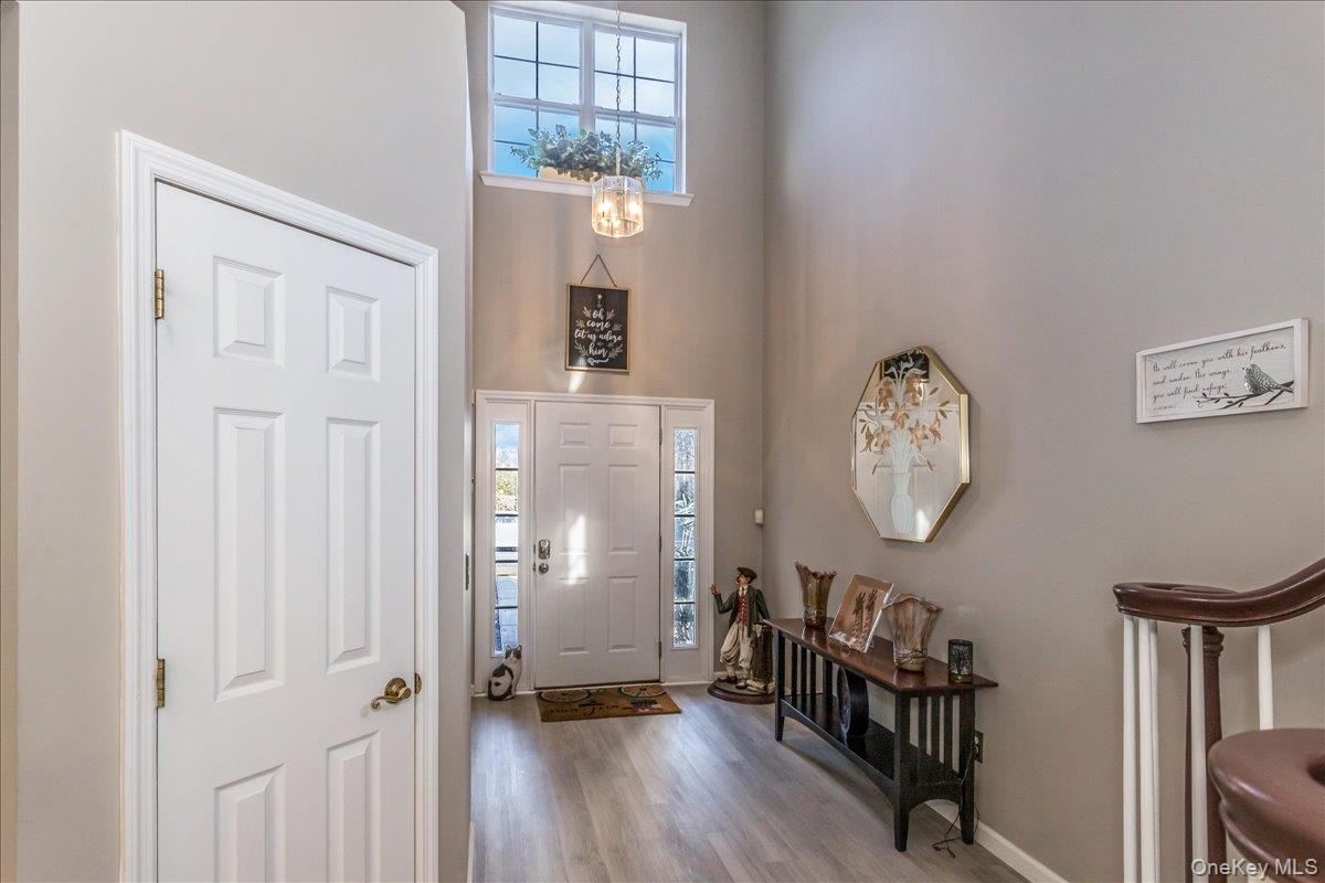 #4 photo, 12 Jennifer Lane, 東長島 Middle Island , NY 11953