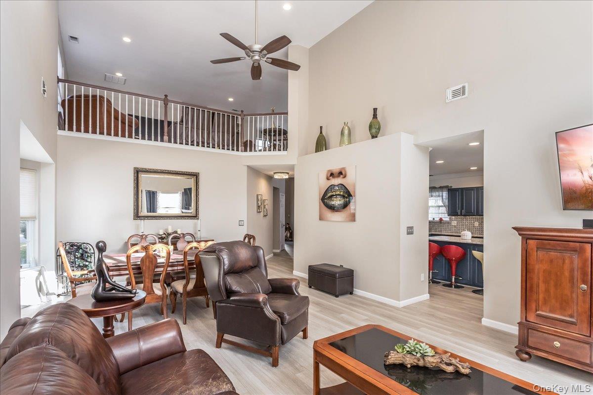 #7 photo, 12 Jennifer Lane, 東長島 Middle Island , NY 11953