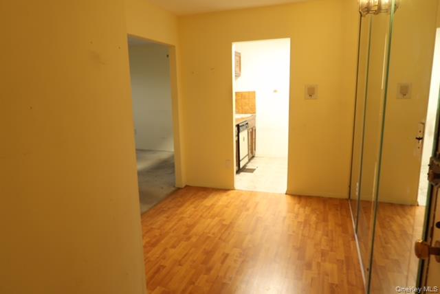 #3 photo, 135 Post Avenue, 長島 Westbury , NY 11590