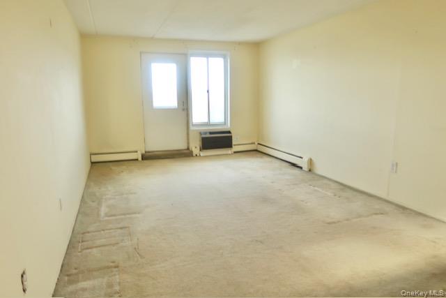 #4 photo, 135 Post Avenue, 長島 Westbury , NY 11590