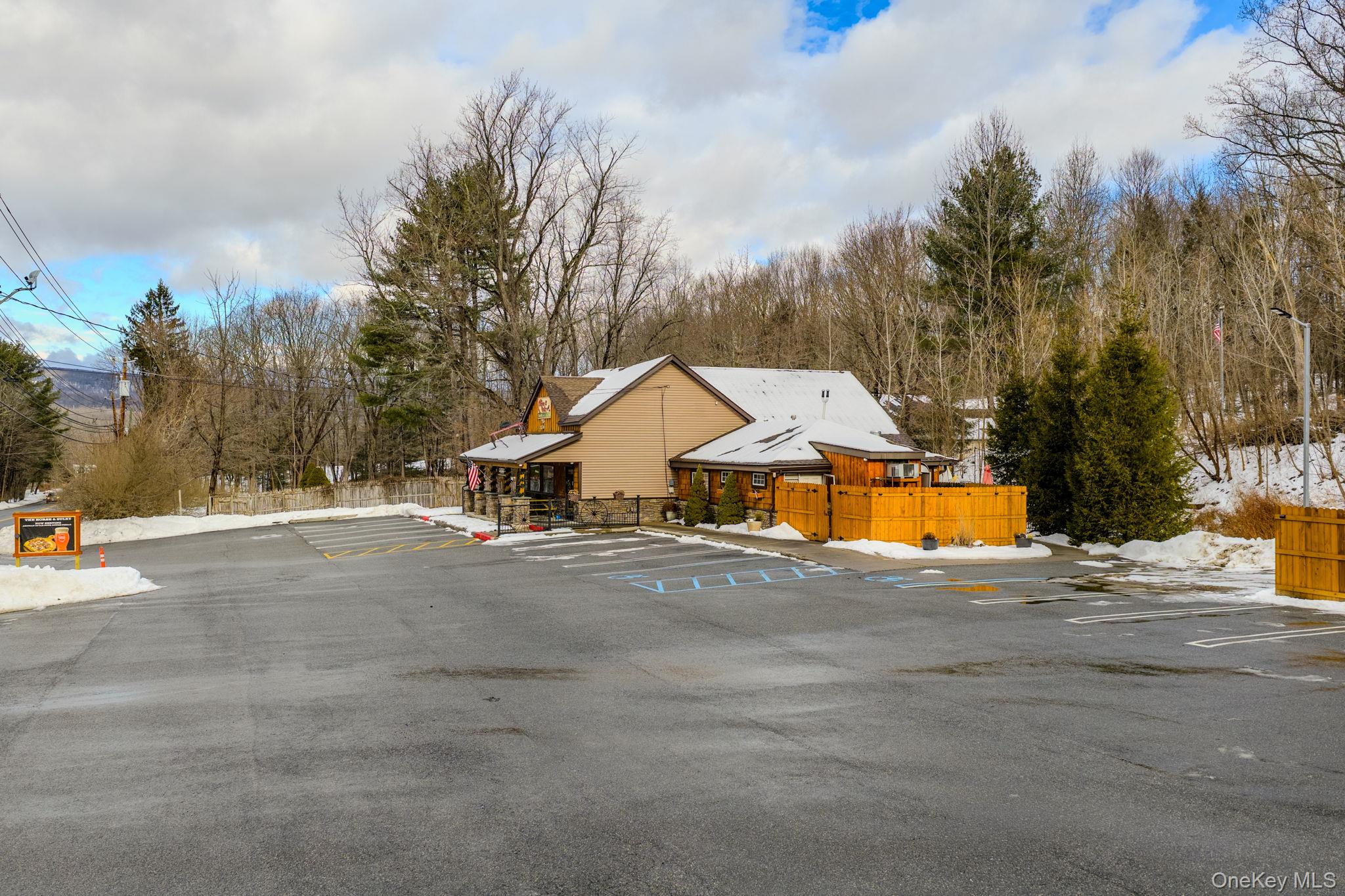 #7 photo, 809 Bloomingburg Road, 紐約州 Bloomingburg , NY 12721