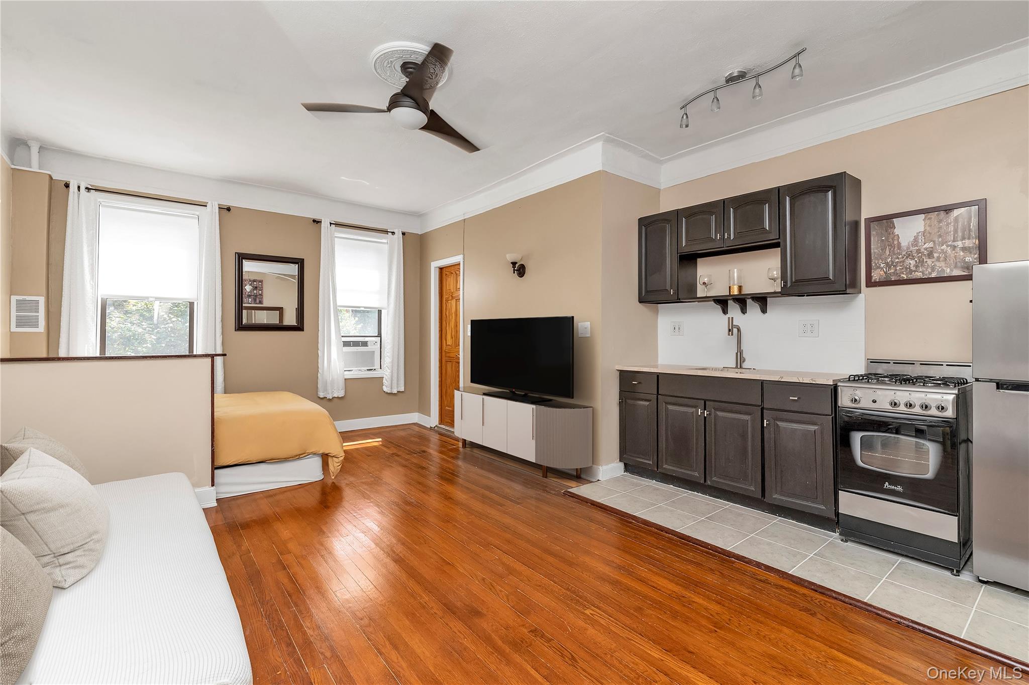 #3 photo, 160-15 Powells Cove Boulevard, Whitestone , NY 11357