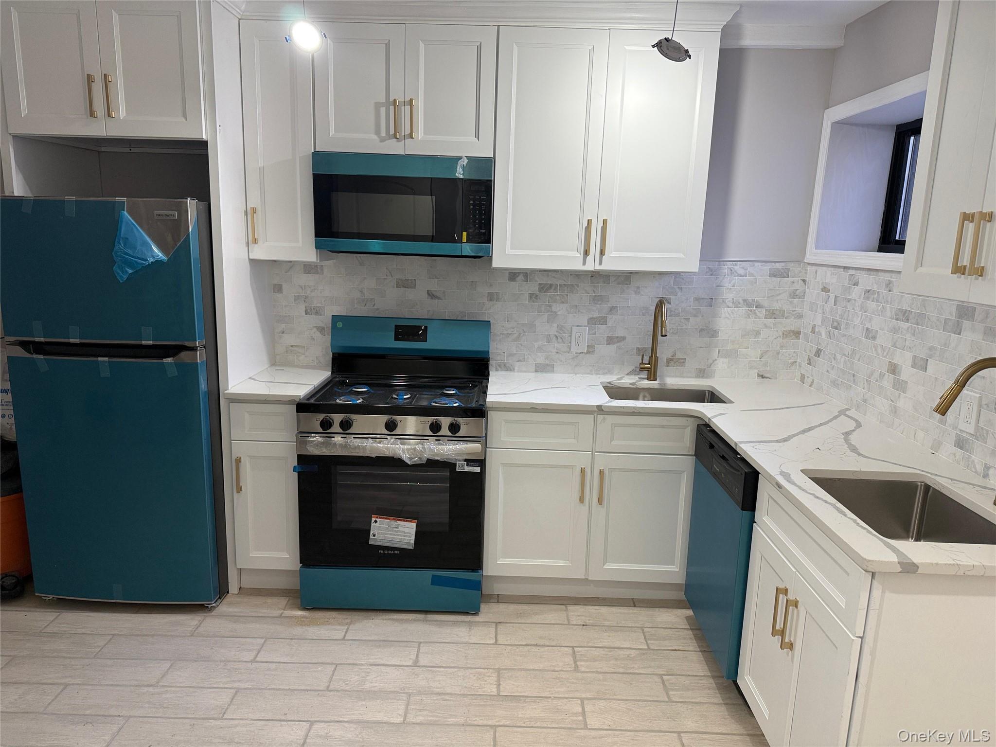 #12 photo, 26 E 55th Street, הברונקס Brooklyn , NY 11203