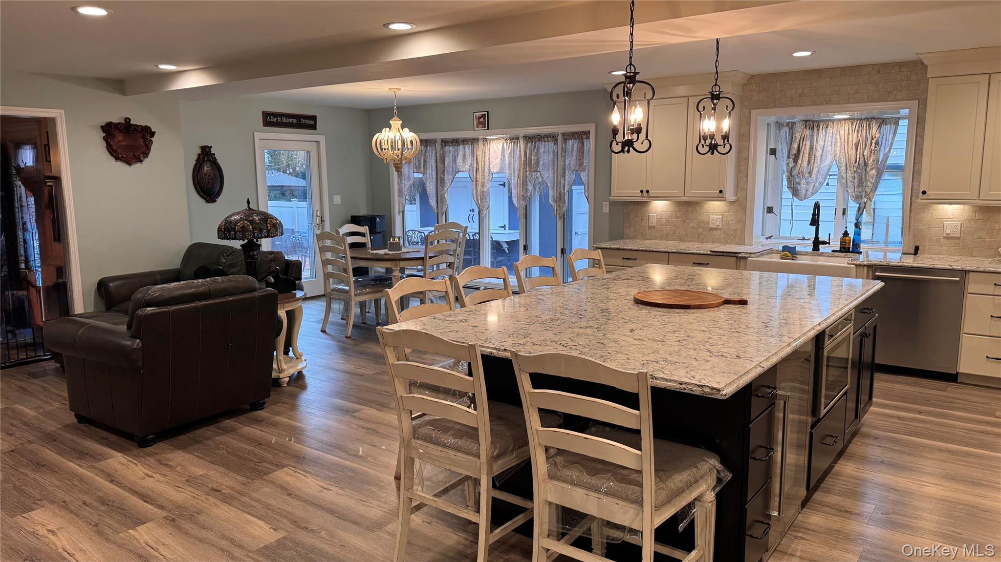 #13 photo, 71 Home Street, ناسو Malverne , NY 11565